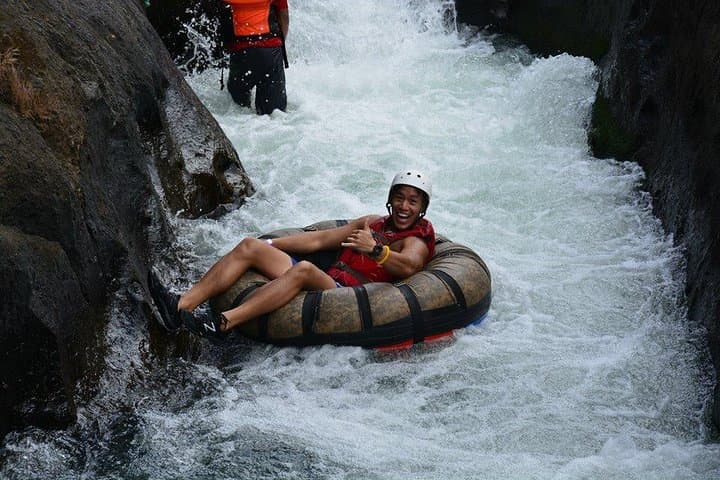 Rincón de la Vieja Hike & Rio Colorado Tubing: Volcano Trails and Jungle Rapids photo 2