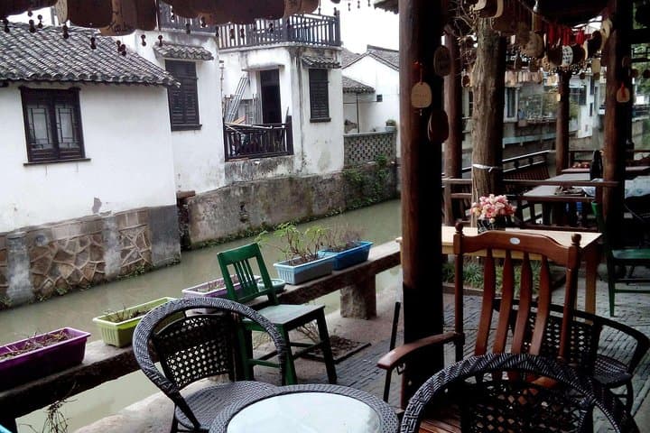 Xinchang Ancient Town Layover from PVG: Private Half-Day with Lunch & Boat Ride photo 4
