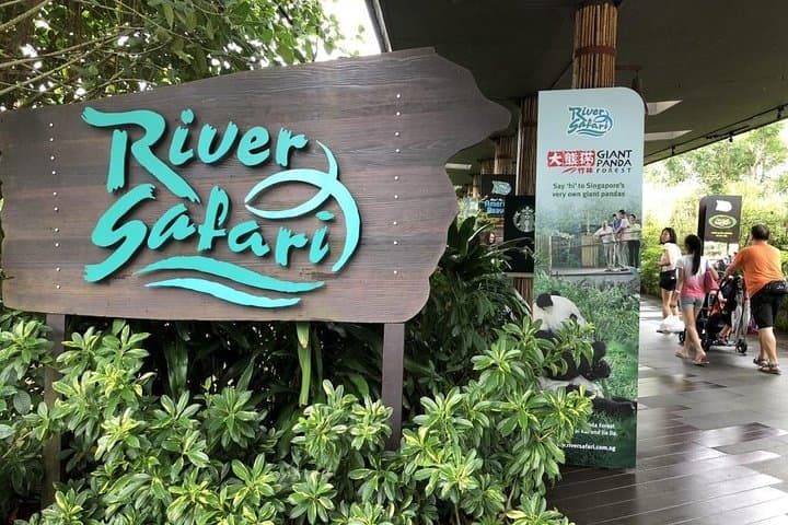 Singapore River Safari & Jurong Bird Park: River Wonders and Avian Encounters with Transfer photo 5