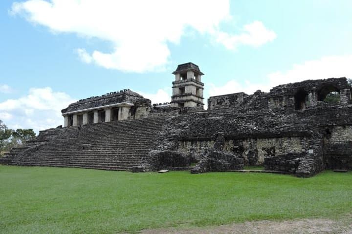 Palenque Archaeological Site Day Trip from Villahermosa — Temples & Agua Azul photo 6