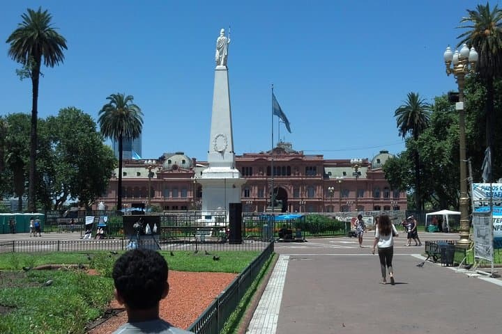 Buenos Aires Private Car City Tour: La Boca, San Telmo & Recoleta Highlights photo 2