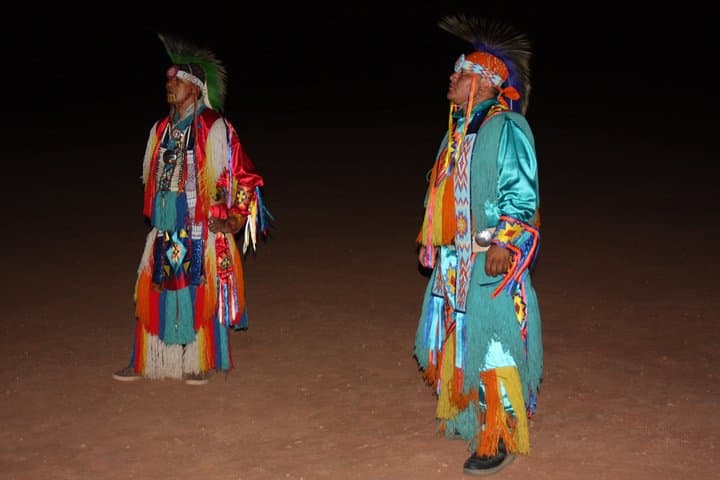 Dreamcatcher Evening Experience: Navajo-Guided Tour & Traditional Dinner in Monument Valley photo 2
