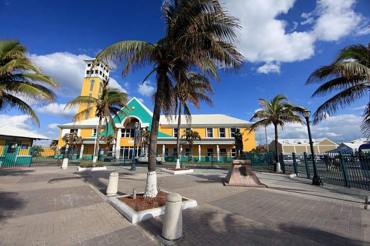 Nassau Island Highlights: 2.5-Hour Historic Sightseeing Tour & Local Flavors photo 4