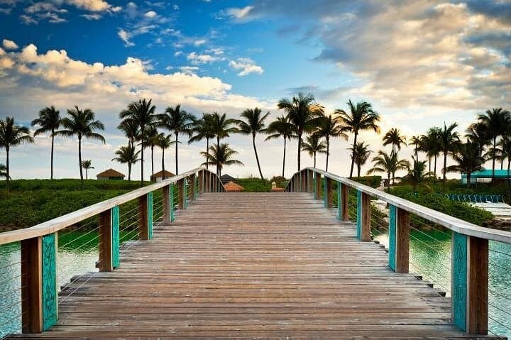Nassau Island Highlights: 2.5-Hour Historic Sightseeing Tour & Local Flavors photo 3