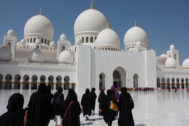 Abu Dhabi Private Day Tour from Ras Al Khaimah — Sheikh Zayed, Corniche & Yas Island
