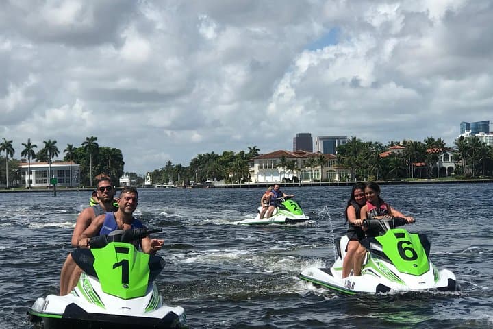 Pompano Beach Waverunner Rentals: 30-Min Ocean Jet Ski Adventure