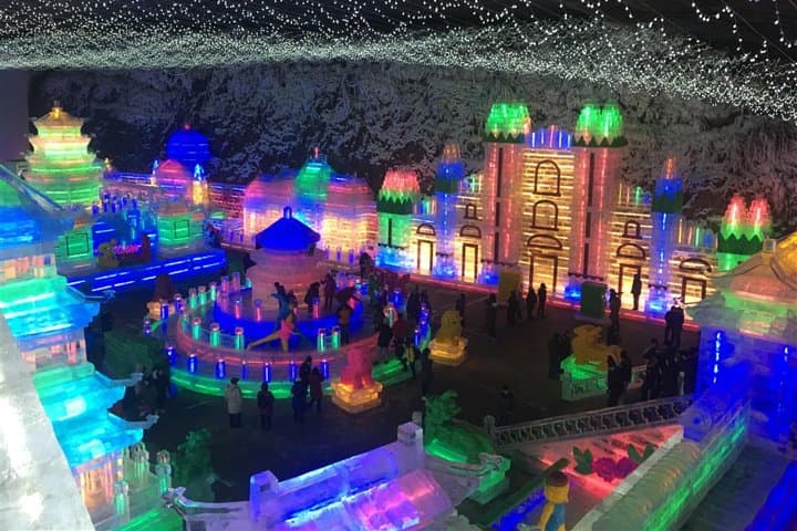 Longqingxia Gorge Ice Lantern Festival: Private Evening Tour with Dinner from Beijing photo 3