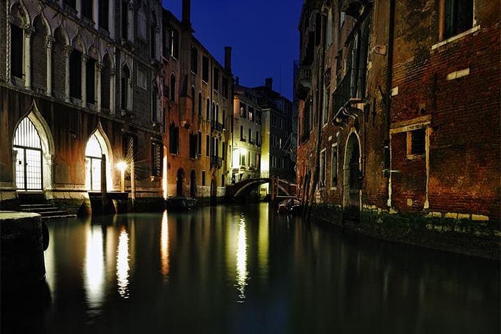 Ghosts of Venice: Night Walk Through Legends, Secrets, and Hidden Corners photo 2