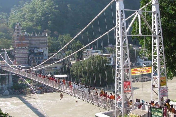 Haridwar and Rishikesh Day Trip from Delhi — Har Ki Pauri, Lakshman Jhula & Ashrams photo 2