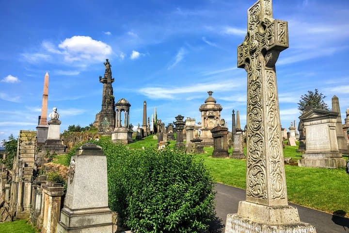 Glasgow Essentials: 3-Hour Private Walking Tour of City Highlights photo 3