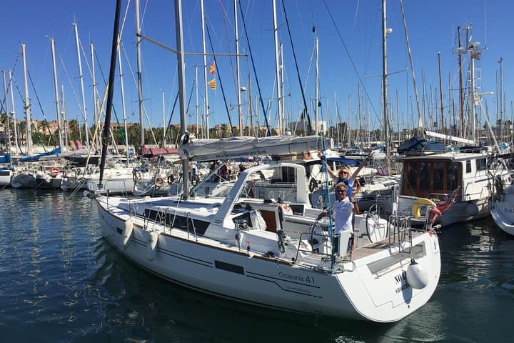 Barcelona 2-Hour Sailing Cruise with Open Bar & Pinchos photo 2