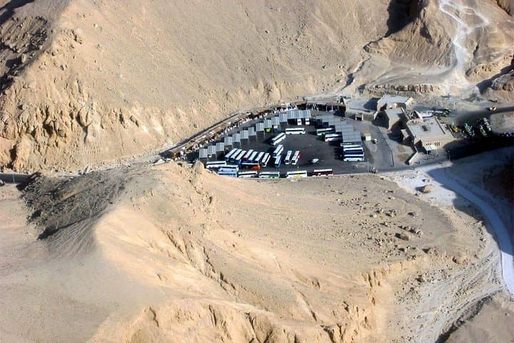 Sunrise Hot Air Balloon Over Luxor: Flight Tips & What to Expect photo 5