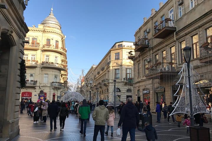 Full-Day Private Baku City Tour: Old City, Highland Park & Heydar Aliyev Center photo 4