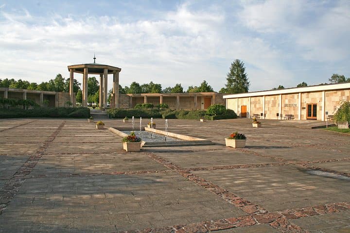 Lidice Memorial Half-Day Private Tour from Prague — History, Remembrance & Practical Guide photo 2