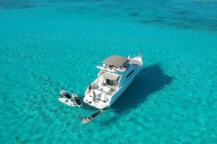 Private 4-Hour Yacht Charter to Inha Reef — Playa del Carmen Riviera Maya photo 2