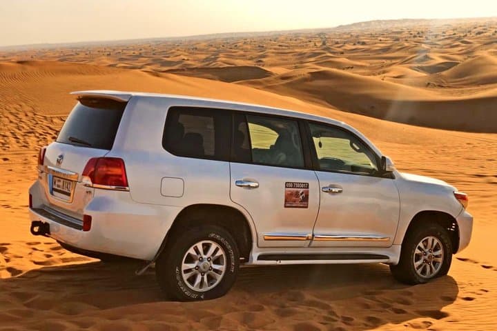 Evening Desert Safari in Dubai: 6-Hour Private Dune Bashing & BBQ Dinner