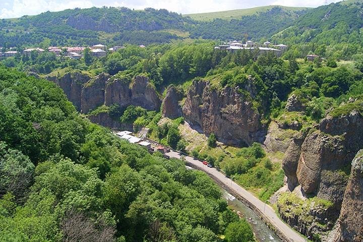 Classical Armenia in 48 Hours: Khor Virap, Noravank & Sevanavank photo 6