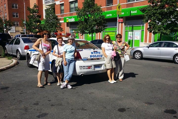 Contrasts VIP Private NYC Neighborhood Tour — Bronx to Brooklyn in One Day photo 3