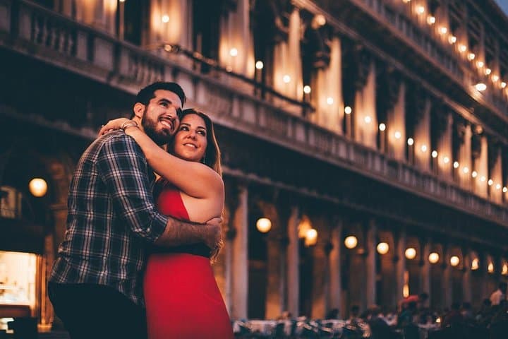 Venice Personal Travel Photographer Tour — Capture Authentic Canal Moments photo 2