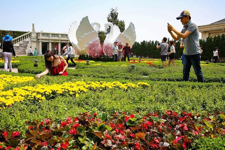 Ba Na Hills Day Tour from Da Nang — Golden Bridge, Cable Car & Mountain Views photo 4