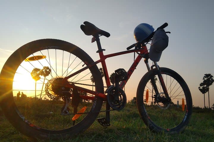 Siem Reap Countryside Cycling Tour: Half-Day Village Ride Through Rice Fields photo 1