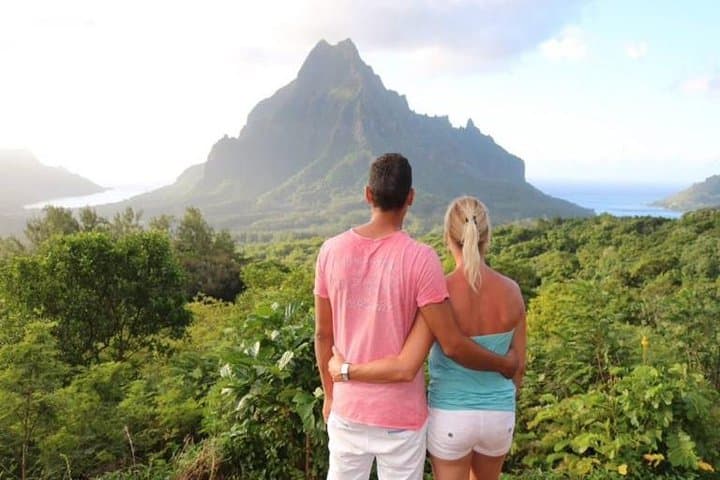 Moorea 4x4 Safari: Belvedere Lookout, Pineapple Fields, and Island Tastes photo 2