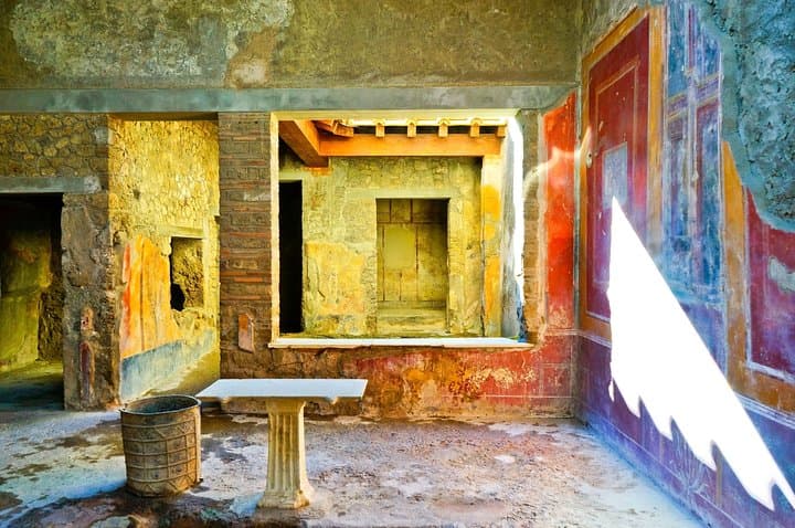 Pompeii and Naples Archaeological Museum: Private Archaeologist-Led Day Tour photo 2