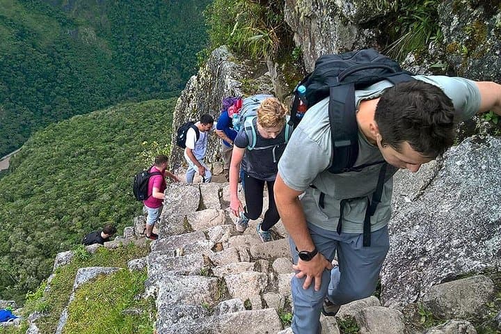 Huayna Picchu & Machu Picchu Day Trip from Cusco — Train, Summit and Guided Circuit 3 photo 3