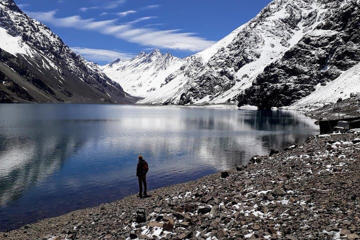 Portillo Inca Lagoon & San Esteban Vineyard: Full-Day Andes Escape from Santiago