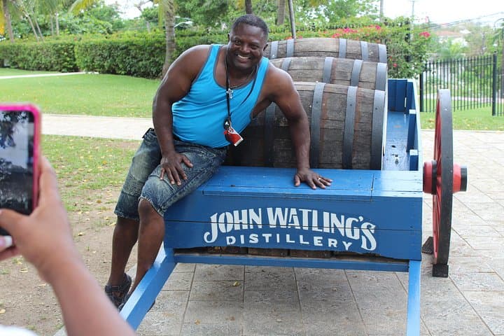 Custom Nassau Shore Excursion: Bus for a Day — Private 7–8 Hour Island Tour photo 6