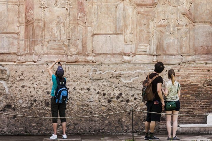 Pompeii and Capri Shore Excursion from Naples: One-Day Private Tour photo 5