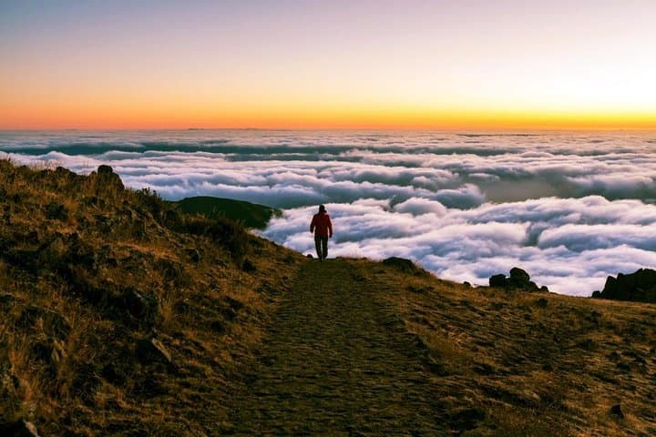 Hike Pico Arieiro to Pico Ruivo — Madeira’s Highest-Peak Challenge photo 4