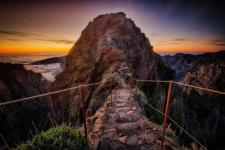 Hike Pico Arieiro to Pico Ruivo — Madeira’s Highest-Peak Challenge photo 5