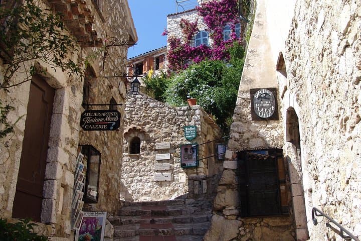 Eze, Monaco & Monte-Carlo Half-Day Tour from Nice — Fragonard, Palace & Shoreline Views photo 5