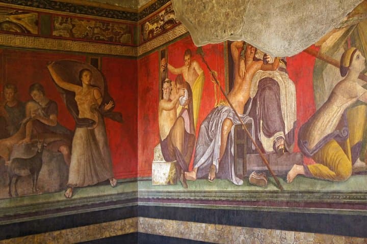 Private Pompeii Tour: Skip-the-Line, Family-Friendly Guided Walk photo 3