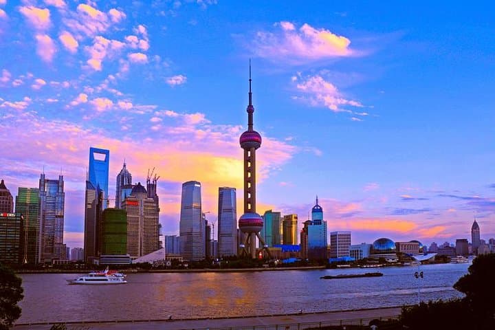 Shanghai Night: Hot Pot, Hot Springs & Huangpu River Cruise photo 4