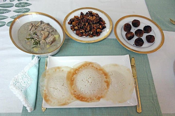 Kerala Syrian Christian Cooking Class in Kochi — Home Sadhya Experience photo 4