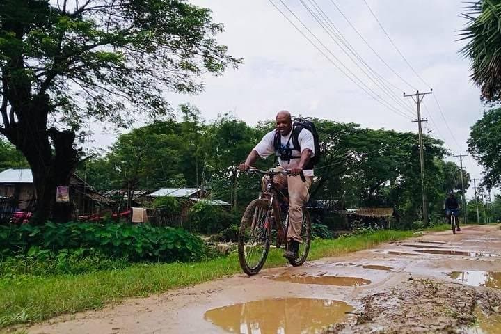 Bike the Old Dhammazedi Road: Village Life, Weavers & Country Lunch Near Yangon photo 3