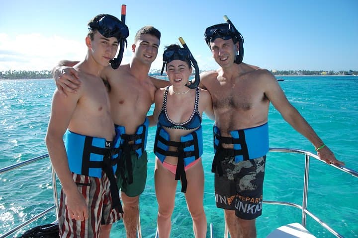 Explore Punta Cana’s Marine Wonders: Snorkeling, Sharks, and Stingrays photo 5