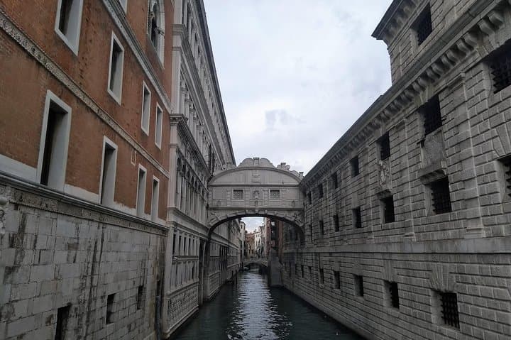 Venice & Murano in One Day: Private Saint Mark's and Glassmaking Tour photo 4