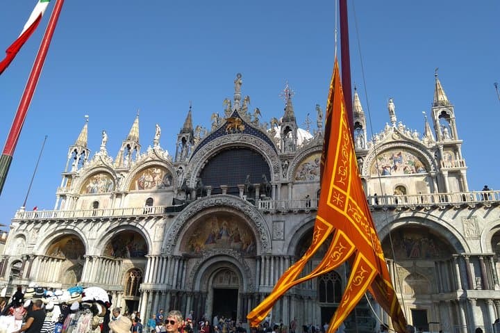 Venice & Murano in One Day: Private Saint Mark's and Glassmaking Tour
