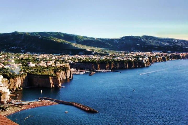 Full-Day Mount Vesuvius, Sorrento & Pompeii Tour from Naples