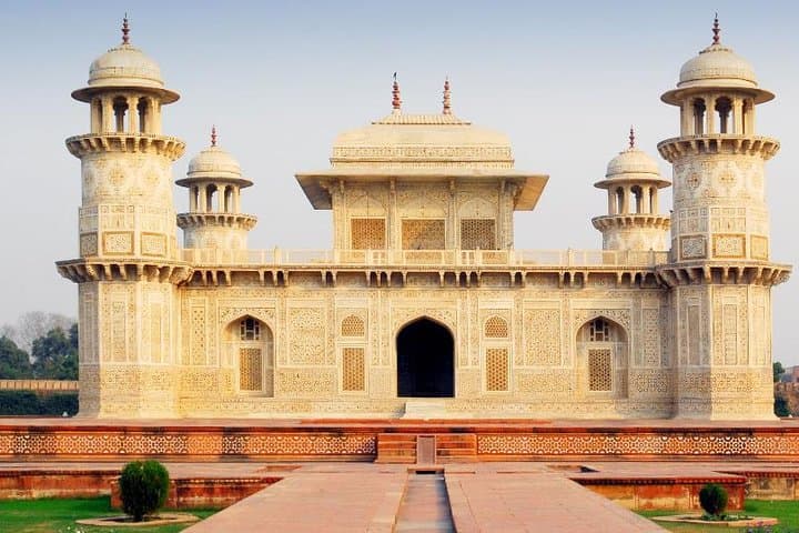 Golden Triangle & Ranthambore: 6-Day Delhi–Agra–Jaipur Tour with Mathura and Tiger Safari photo 6