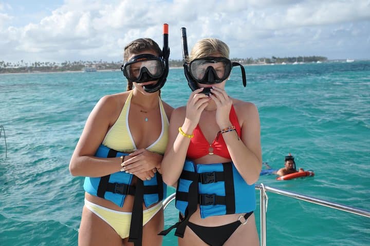 Soar and Explore: Punta Cana Parasailing and Snorkel Adventure photo 6