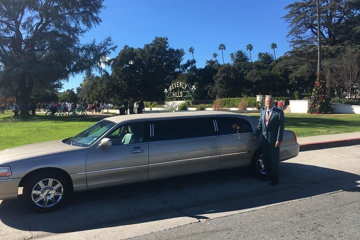 Explore Los Angeles in Style: Private 4-Hour Limo Tour of Venice, Beverly Hills & Santa Monica photo 6
