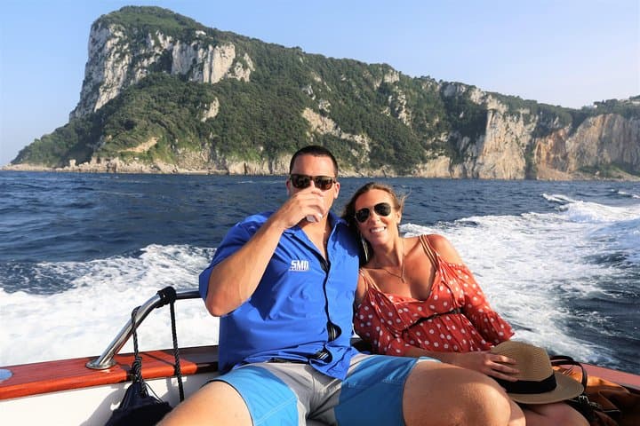 Capri Boat Tour from Positano: Day Trip with Lunch, Drinks & Swim