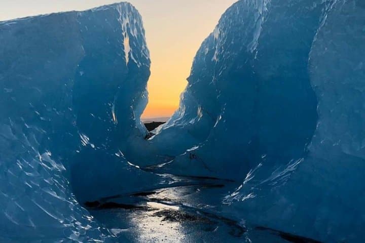 Crystal Blue Ice Cave Adventure: Super-Jeep Trip to Vatnajökull's Blue Ice Caves photo 3