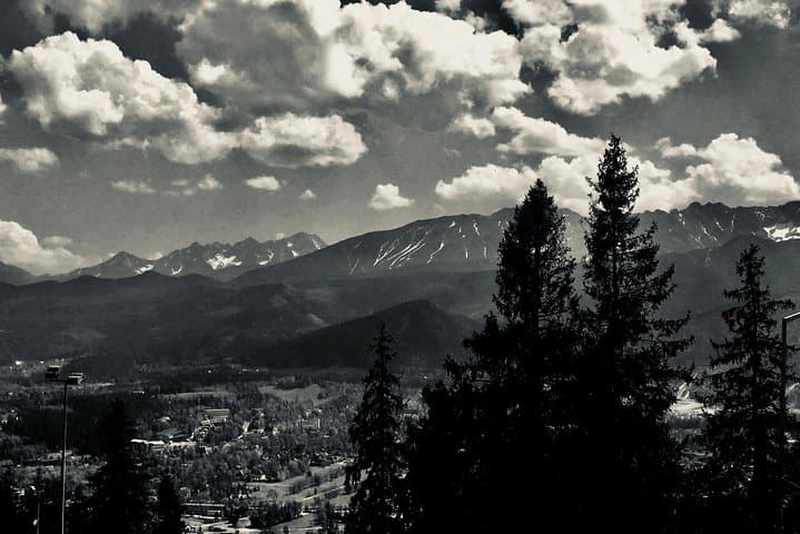 Zakopane Day Trip: Gubałówka Cable Car, Krupówki & Chochołów Thermal Pools photo 5