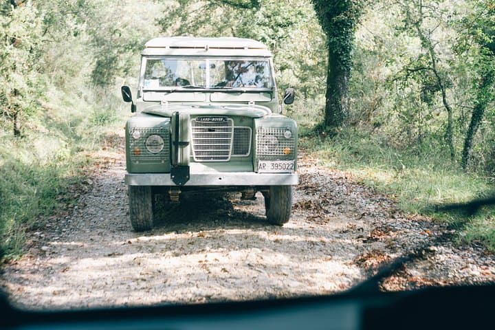 Private Off-Road Wine Tour in Chianti: Land Rover Through Chianti Classico