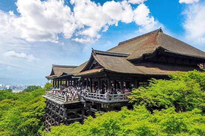 Kyoto 4-Hour Private Walking Tour: Kiyomizu, Gion & Hidden Shrines photo 3